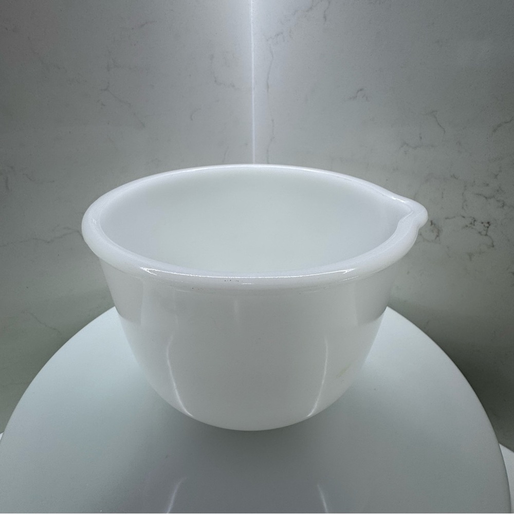 1960's Glasbake Glass Mixing Bowl with Spout - Made for Sunbeam